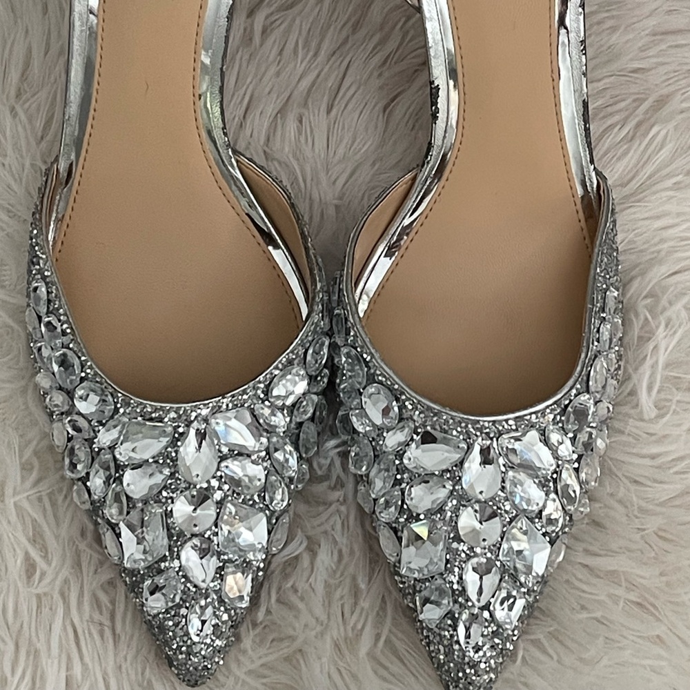 Jewel by Badgley Mischka Silver Jeweled Bridal/Formal Heels